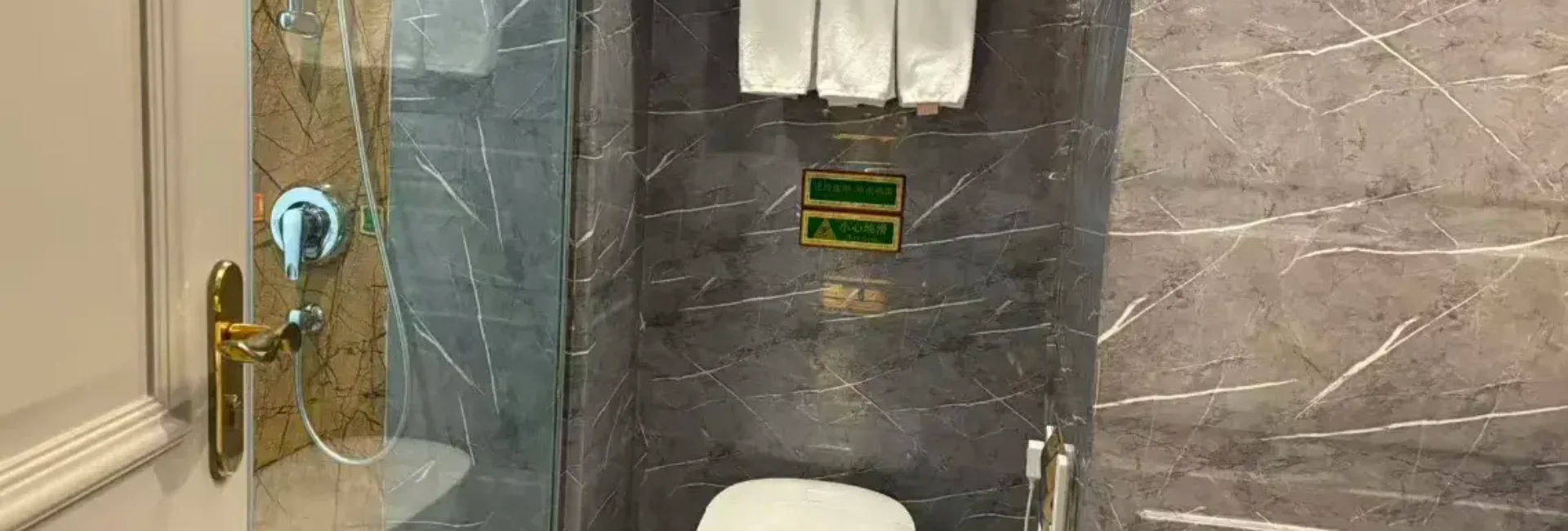 Superior 2-bed Room (65 Inch Projection Screen TV+small Refrigerator)