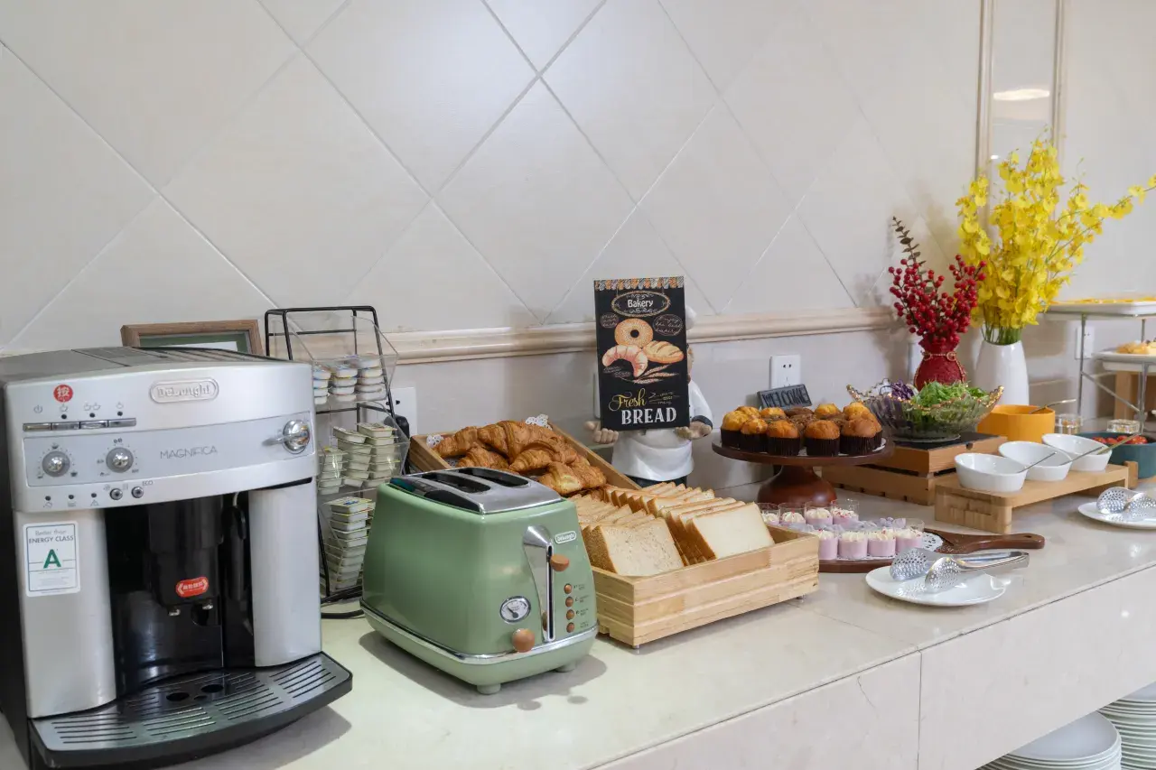 Vienna International Hotel (26)